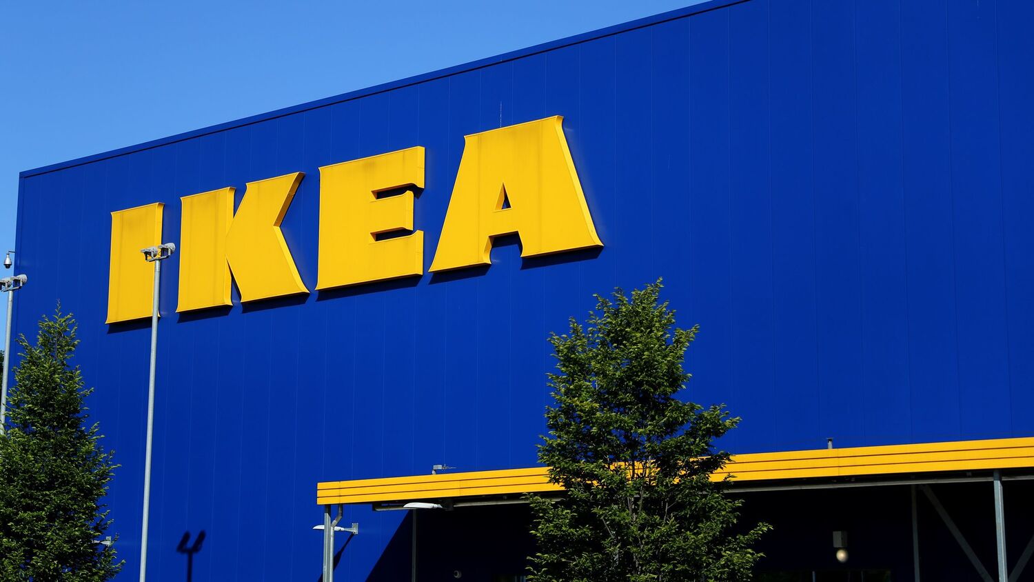 ikea lance ses propres vide greniers en magasin